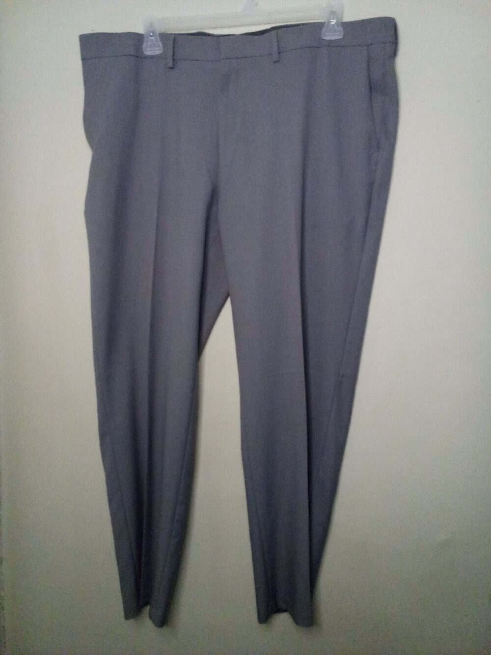 Haggar Premium Comfort Dress Pant Men 42 x 32 Gray